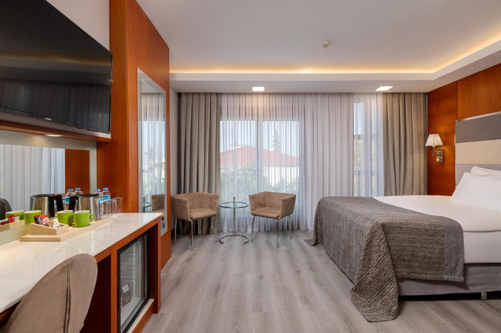 Limak Ambassadore Hotel Ankara Exterior photo